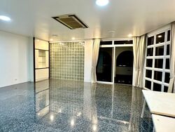 Sennett Avenue (D16), Semi-Detached #475861191